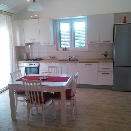 Tone & Marta Apartments Rogoznica  Exteriör bild